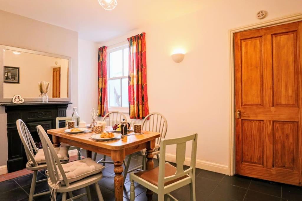 Cute Cottage 5 Min Walk From Cafes Station And Sea Hastings Bagian luar foto
